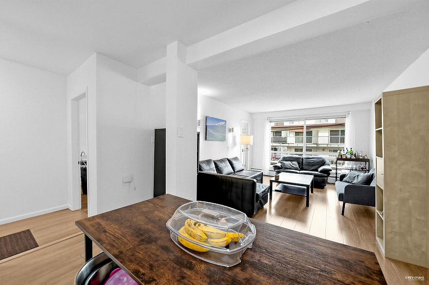 201 8680 Fremlin Street