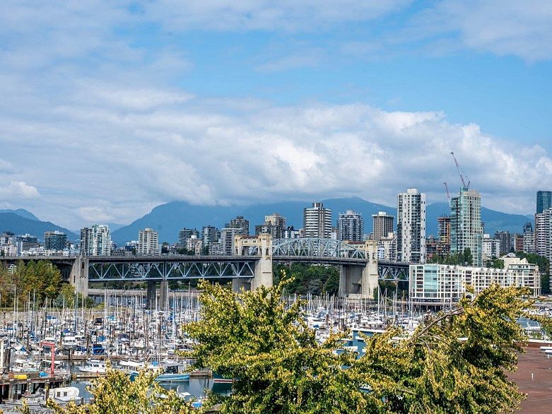 604 1508 Mariner Walk