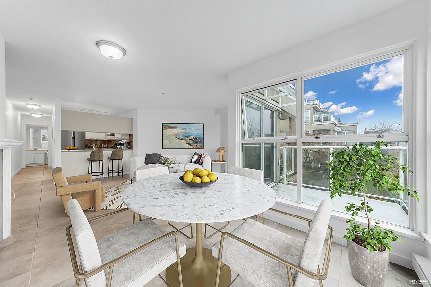 107 933 W 8th Avenue