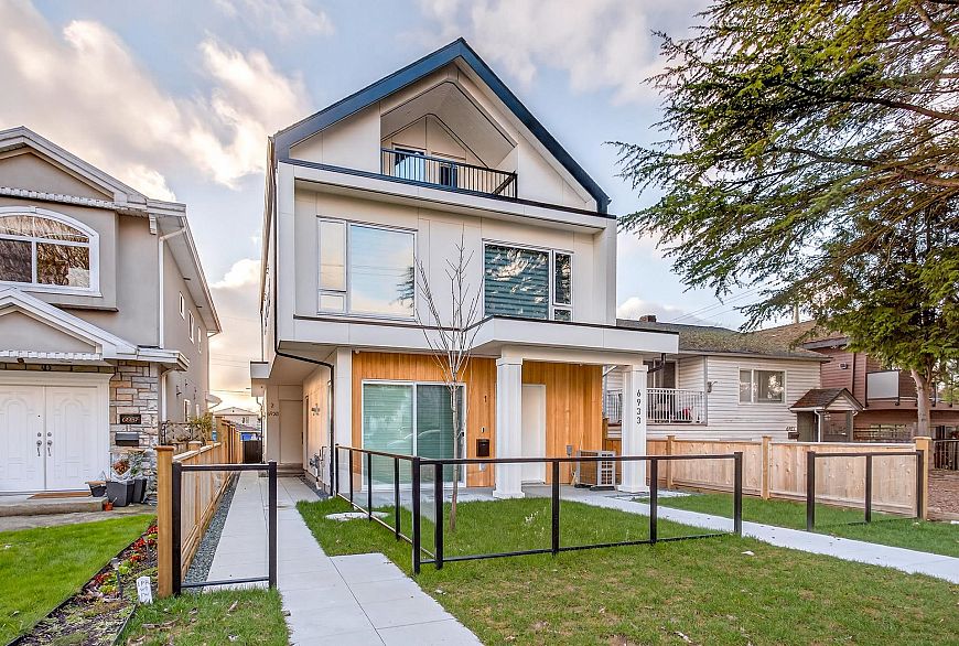 2 6933 Prince Edward Street