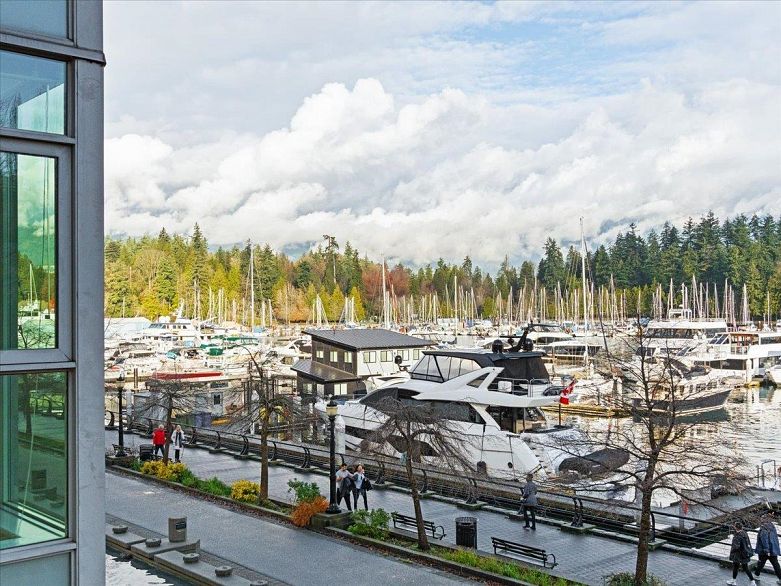 205 1717 Bayshore Drive