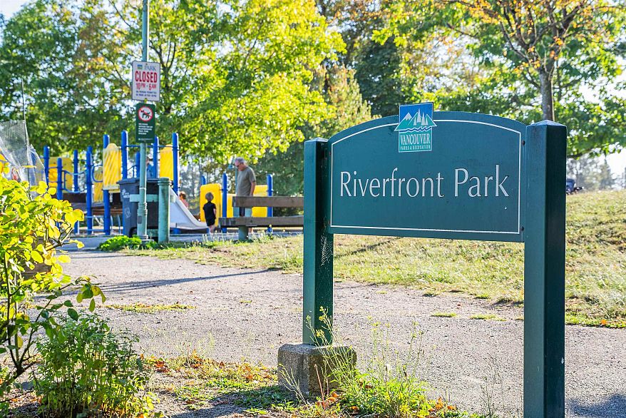 1 8581 Jellicoe Street