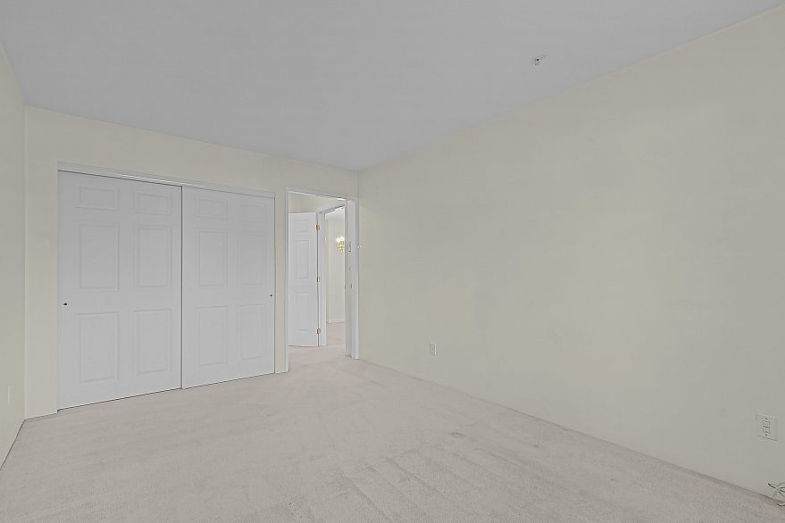 103 3624 Fraser Street