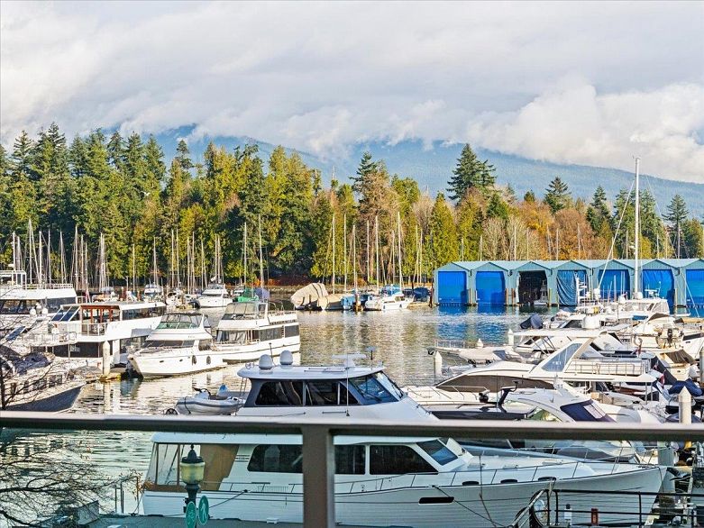 205 1717 Bayshore Drive