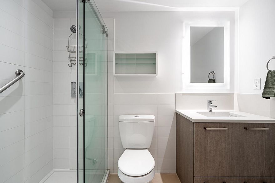 360 955 E Hastings Street