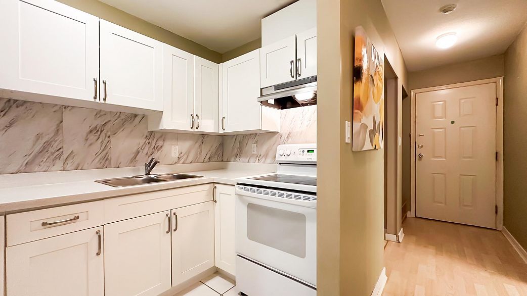 302 120 Garden Drive