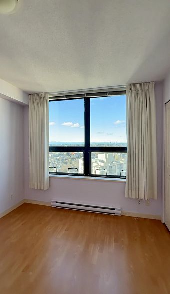 2409 3663 Crowley Drive