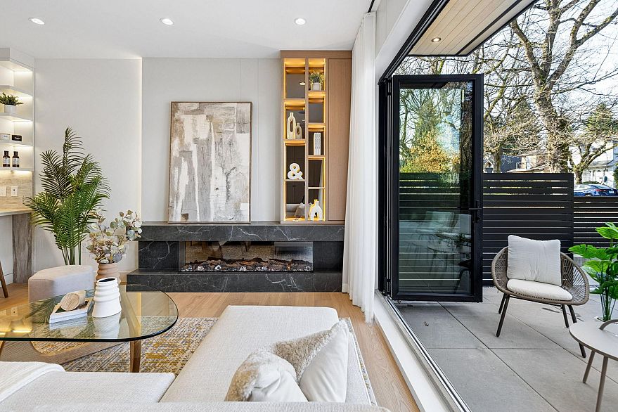 1 3036 W 13th Avenue