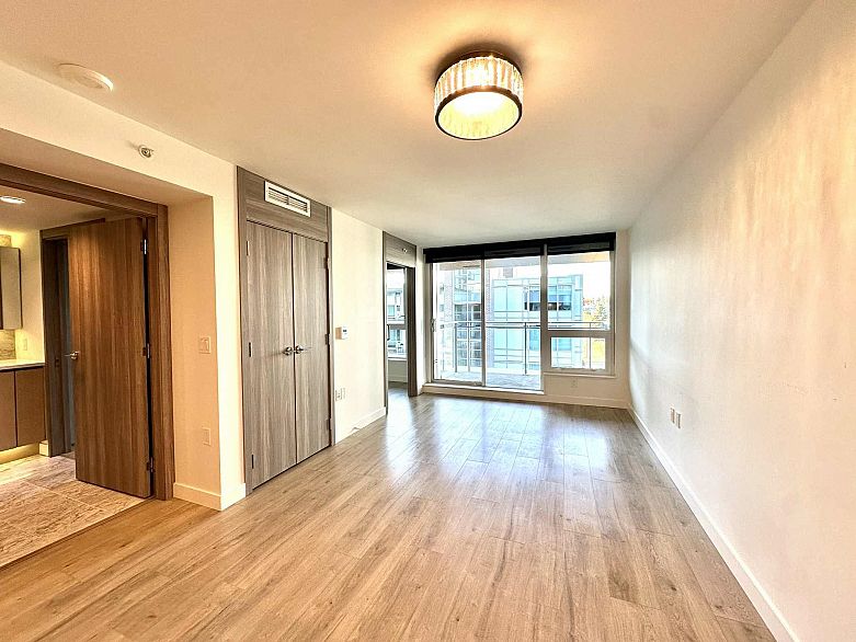 911 455 SW Marine Drive