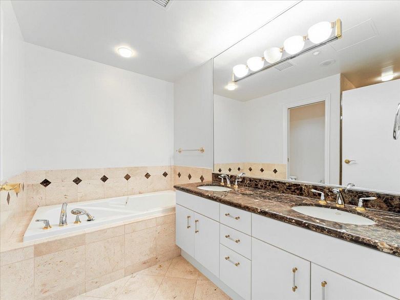 205 1717 Bayshore Drive