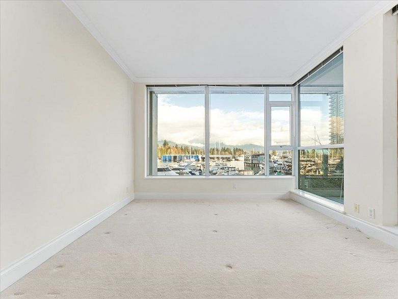 205 1717 Bayshore Drive