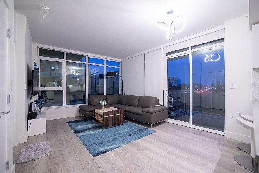 201 3581 NE Kent Avenue