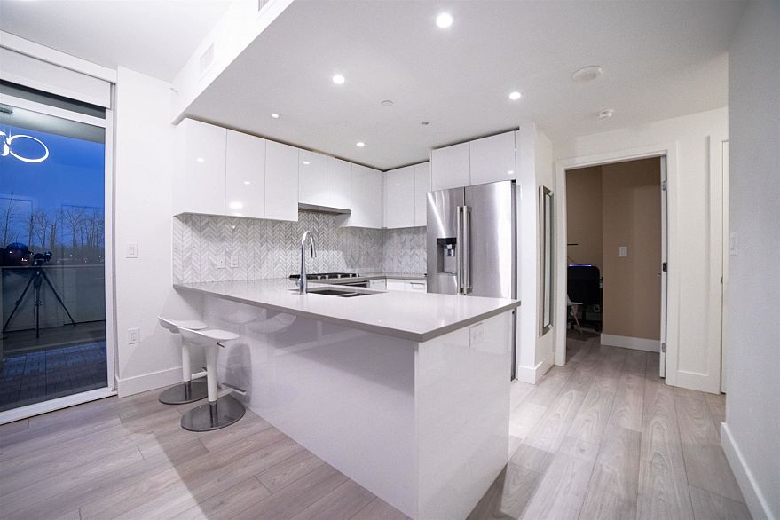 201 3581 NE Kent Avenue