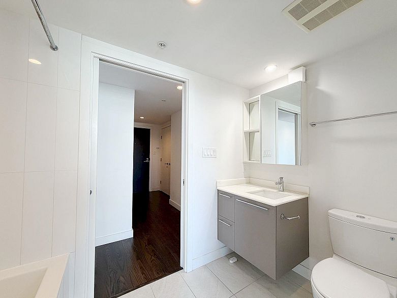 2504 8131 Nunavut Lane