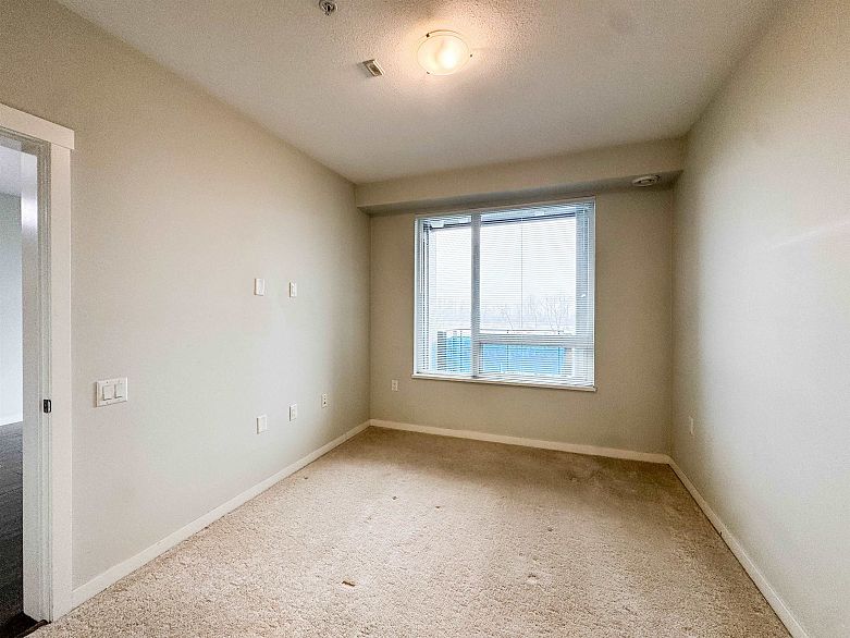 404 3289 Riverwalk Avenue