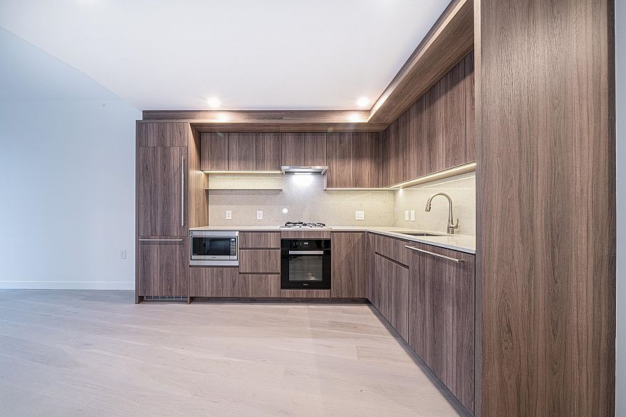 412 5212 Cambie Street