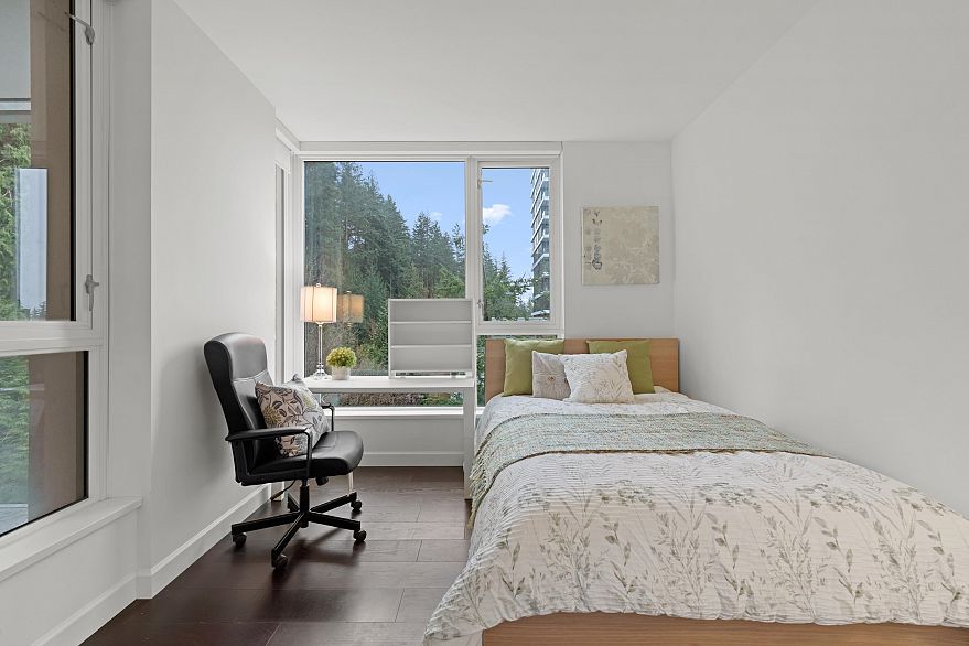 307 3355 Binning Road