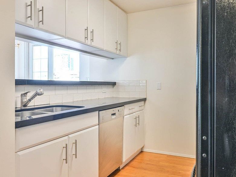 604 1508 Mariner Walk