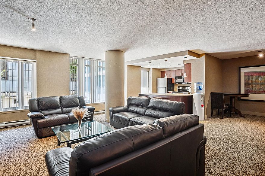 2514 610 Granville Street