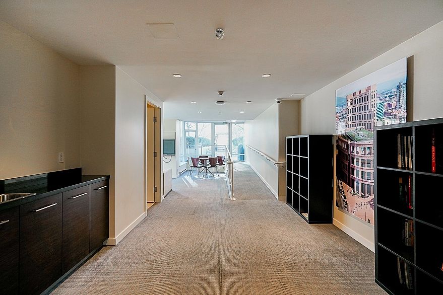 1507 833 Homer Street