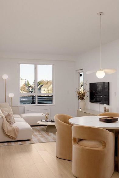 210 2450 Garden Drive