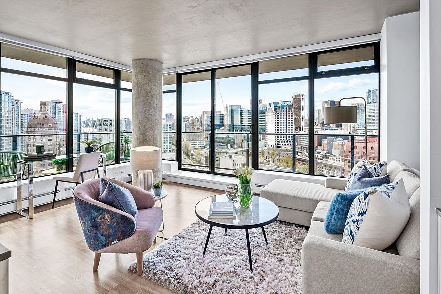 2105 108 W Cordova Street