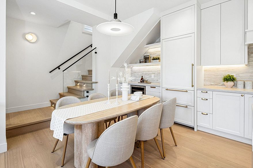 1 3036 W 13th Avenue