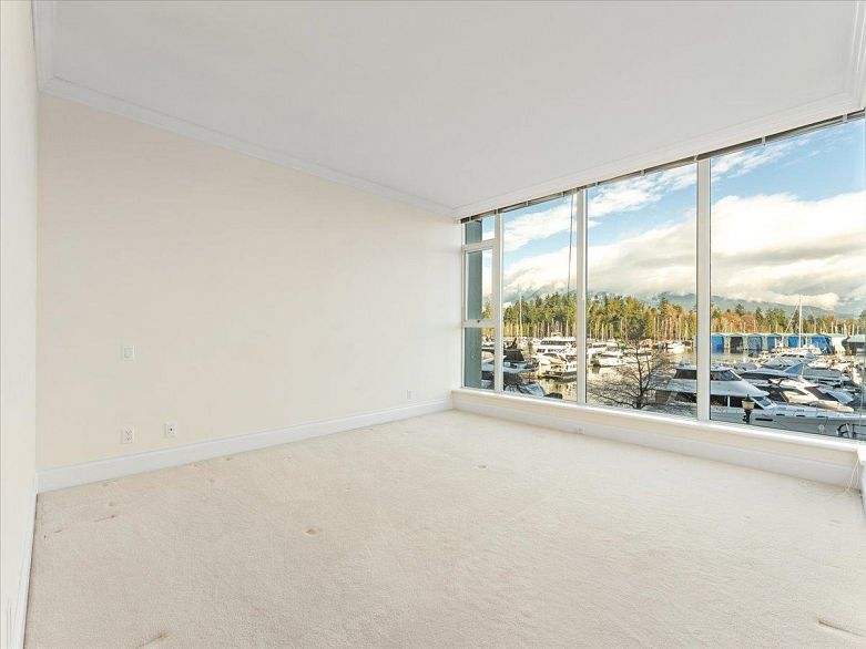 205 1717 Bayshore Drive