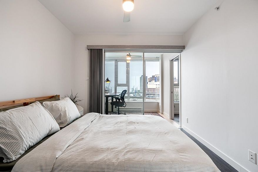 360 955 E Hastings Street