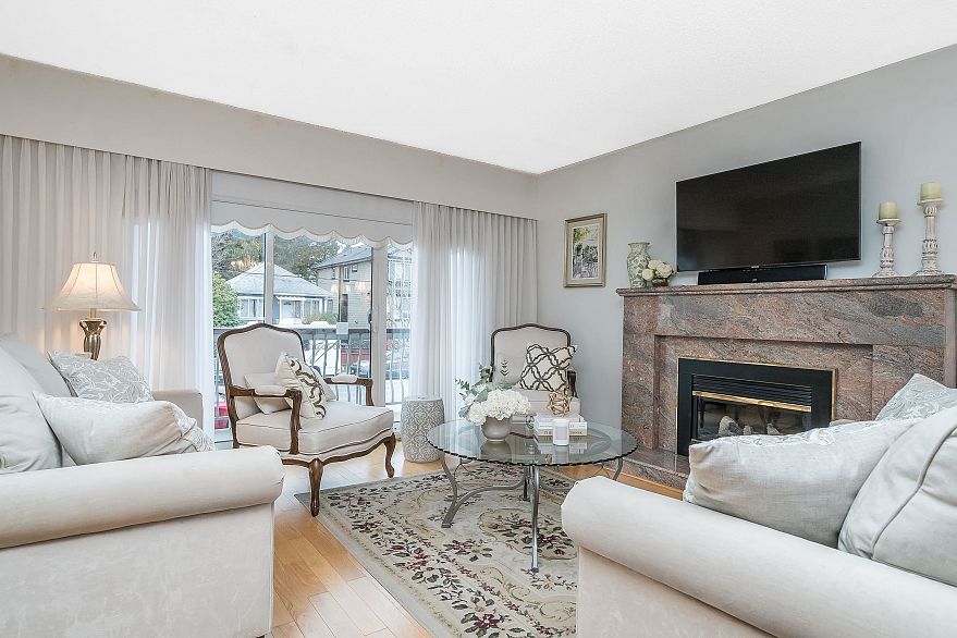 5262 Clarendon Street