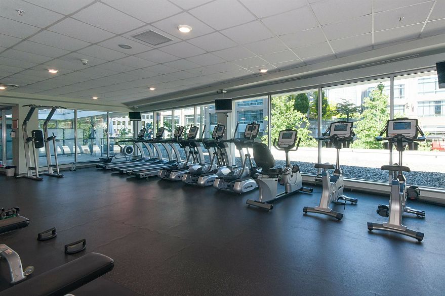 2106 939 Expo Boulevard