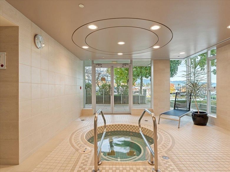 205 1717 Bayshore Drive