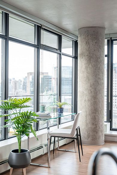 2105 108 W Cordova Street