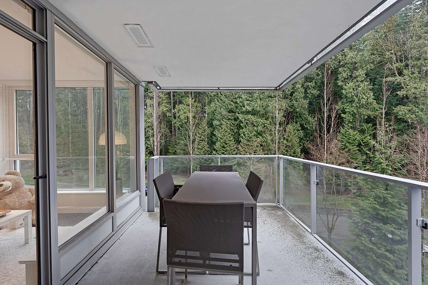 307 3355 Binning Road