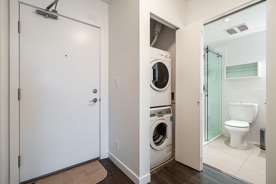 360 955 E Hastings Street