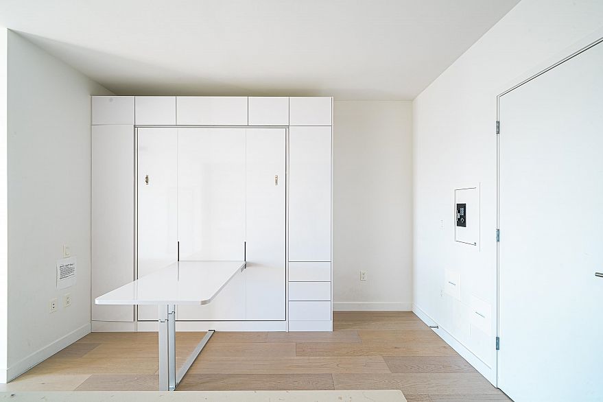 4306 1289 Hornby Street