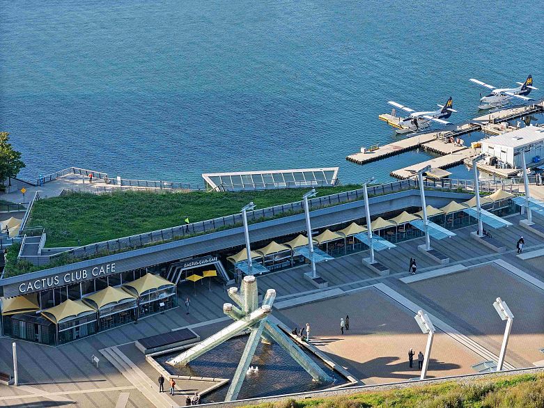 2701 1011 W Cordova Street