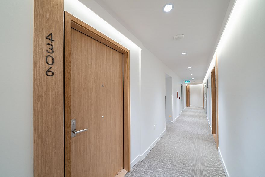 4306 1289 Hornby Street