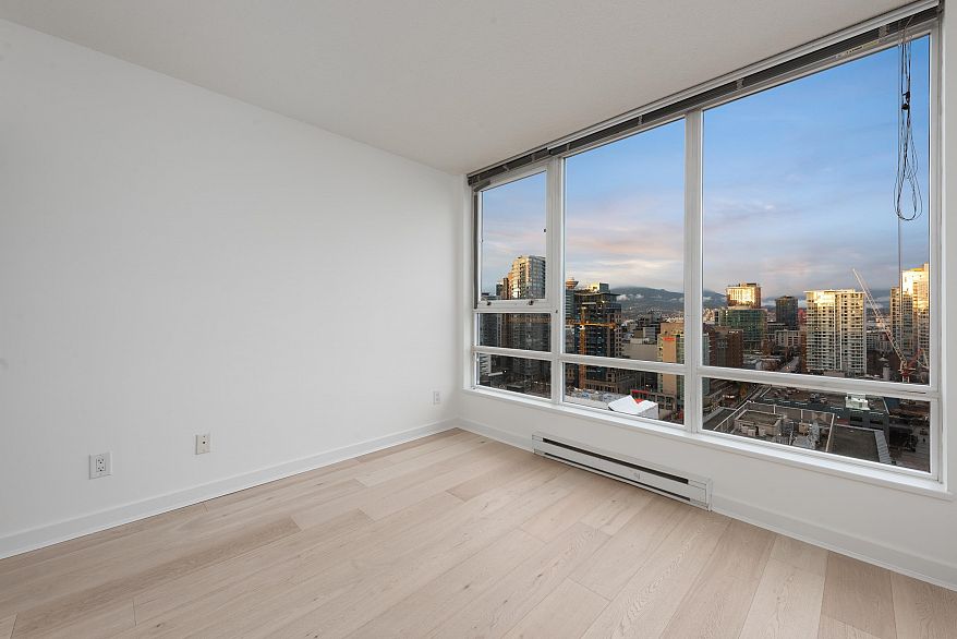 2705 928 Beatty Street