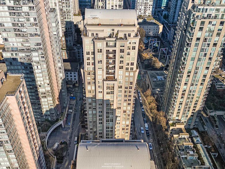 2208 969 Richards Street