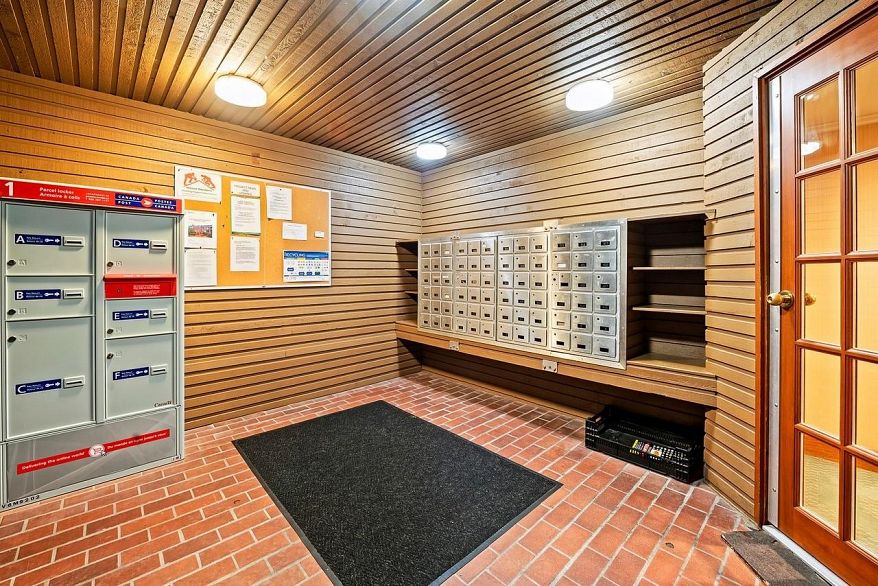 PH2 2320 W 40th Avenue