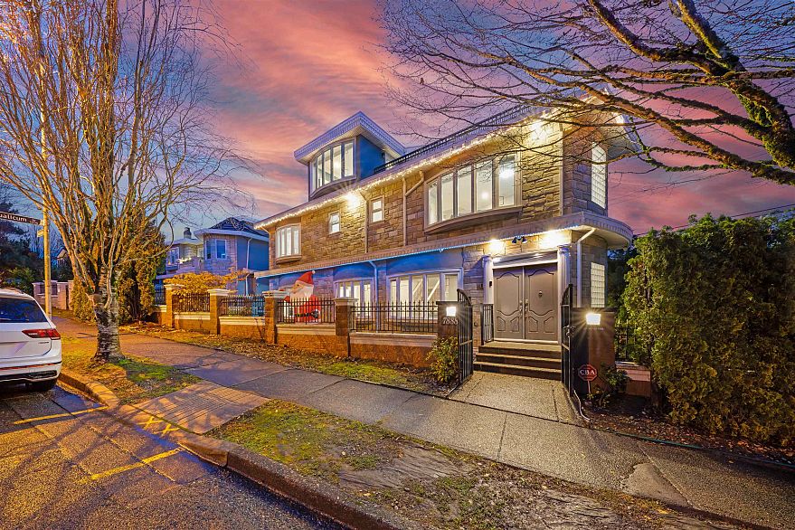 7888 Nanaimo Street