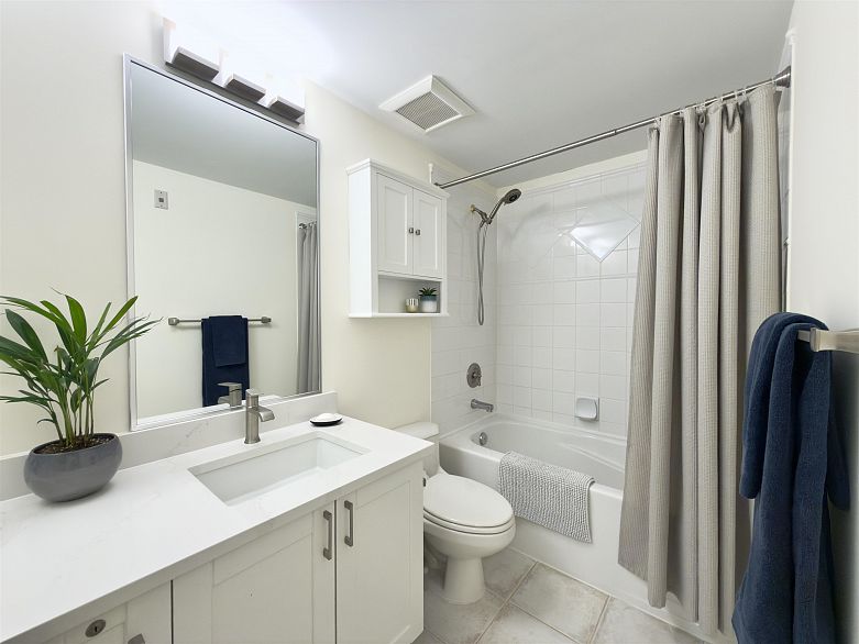 104 2688 Vine Street