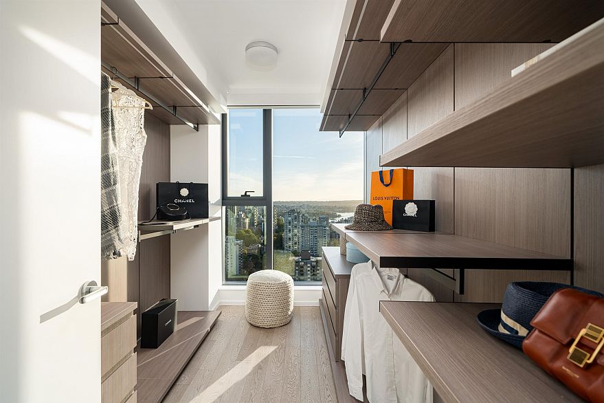 2901 1408 Robson Street