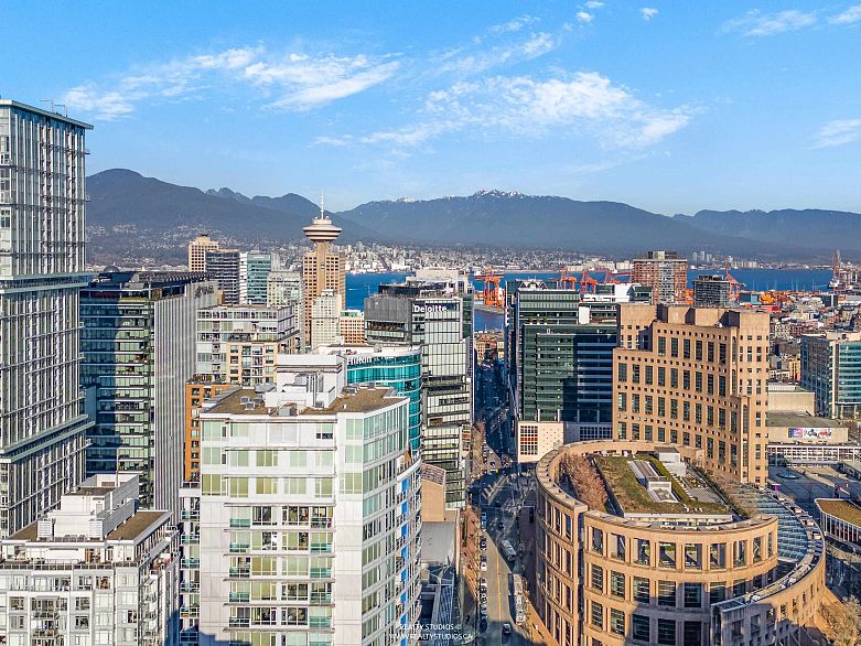 2208 969 Richards Street