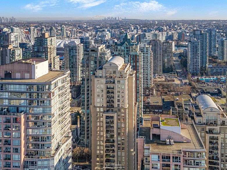 2208 969 Richards Street