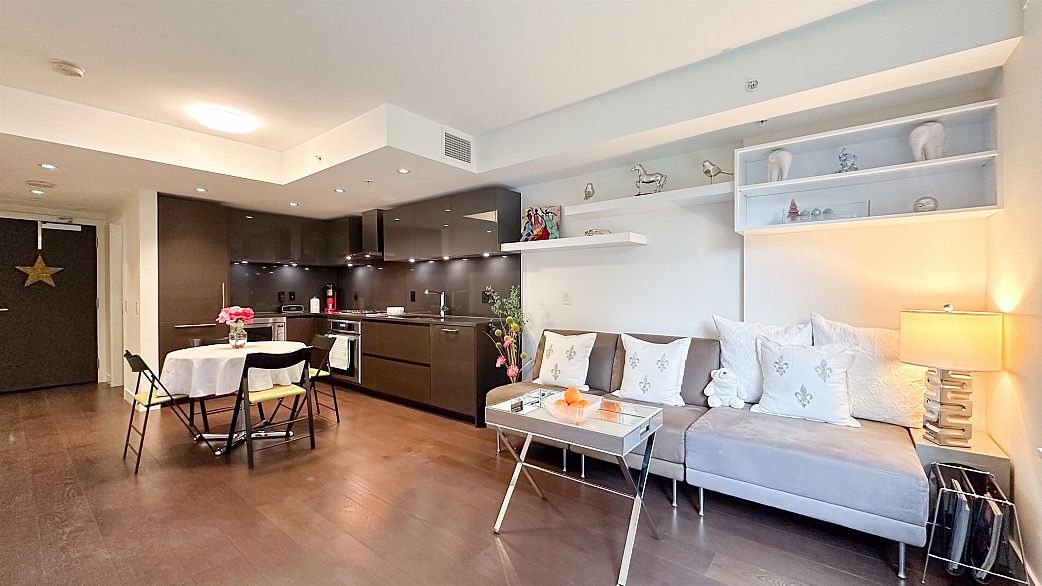 309 7128 Adera Street