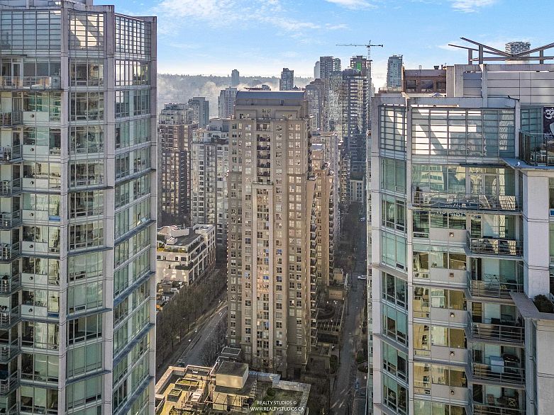 2208 969 Richards Street