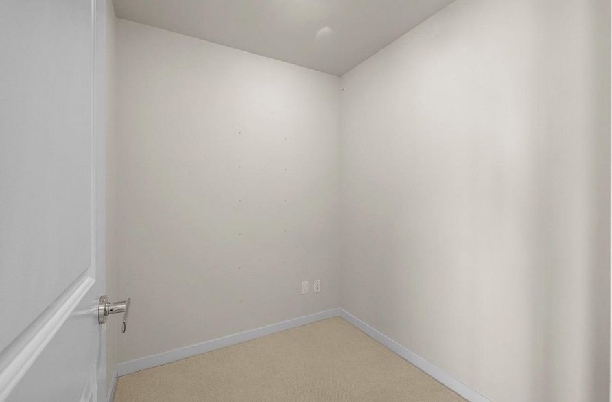 1206 5728 Berton Avenue