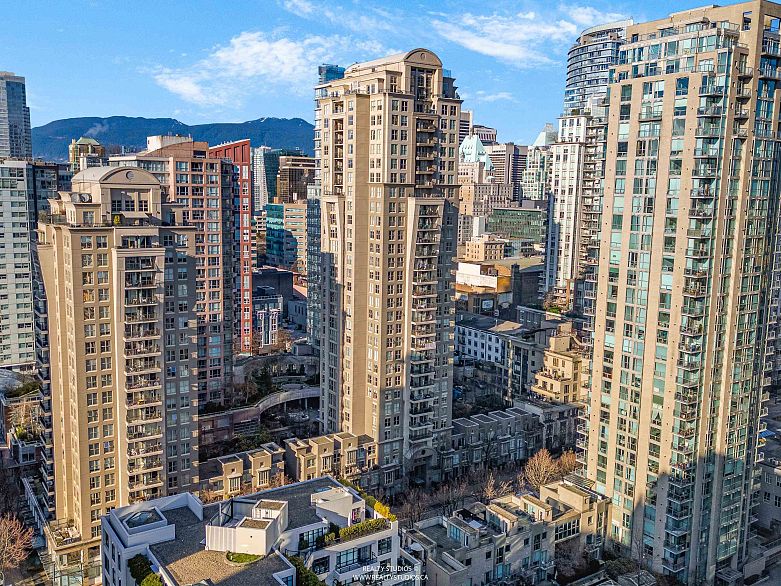 2208 969 Richards Street